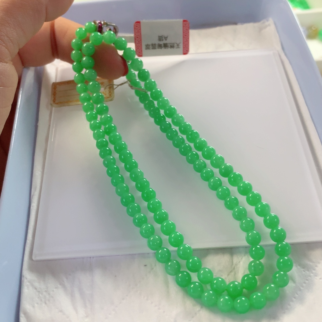 翡翠未镶嵌颈饰项链