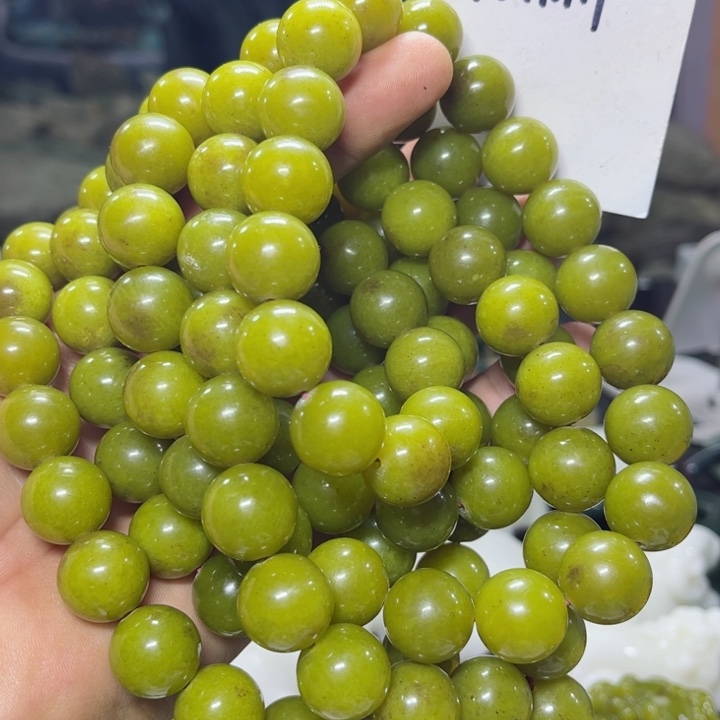 蛇纹石玉项链未镶嵌