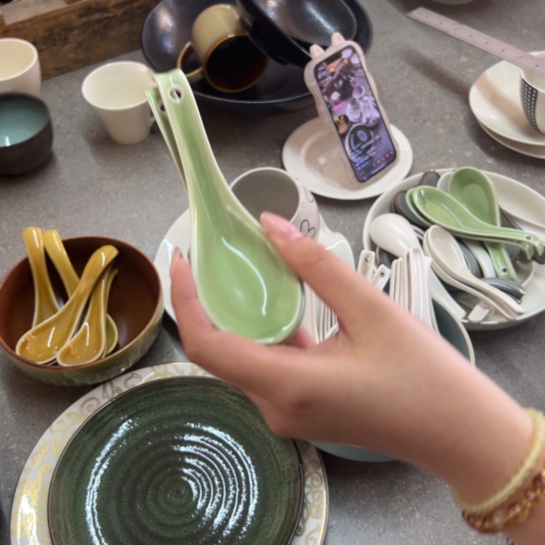 新骨瓷109瑕疵慎拍绿色勾勾小勺子 2只装