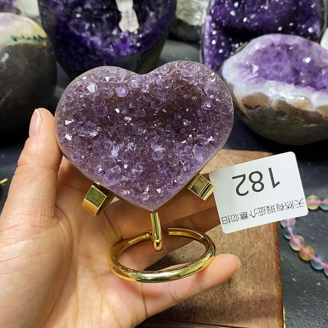 未镶嵌水晶大型摆件（非配饰）