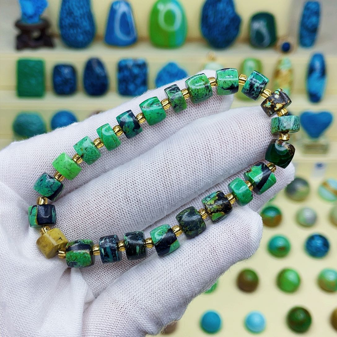 绿松石绿松石未镶嵌