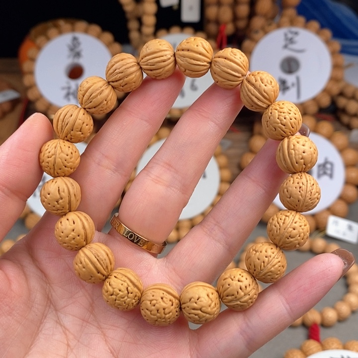 桃核手串龙心12s……