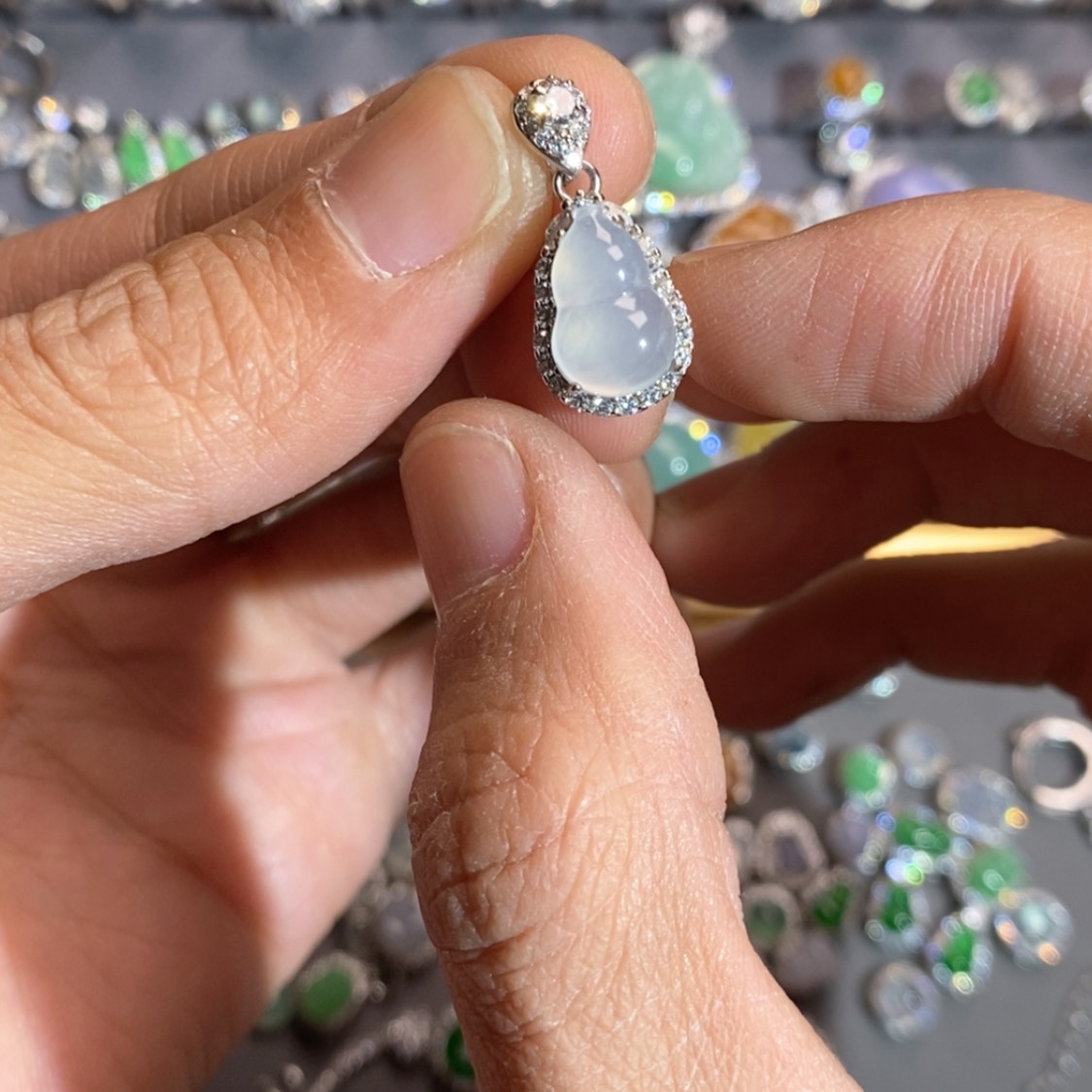 【闪购商品】翡翠颈饰未镶嵌翡翠