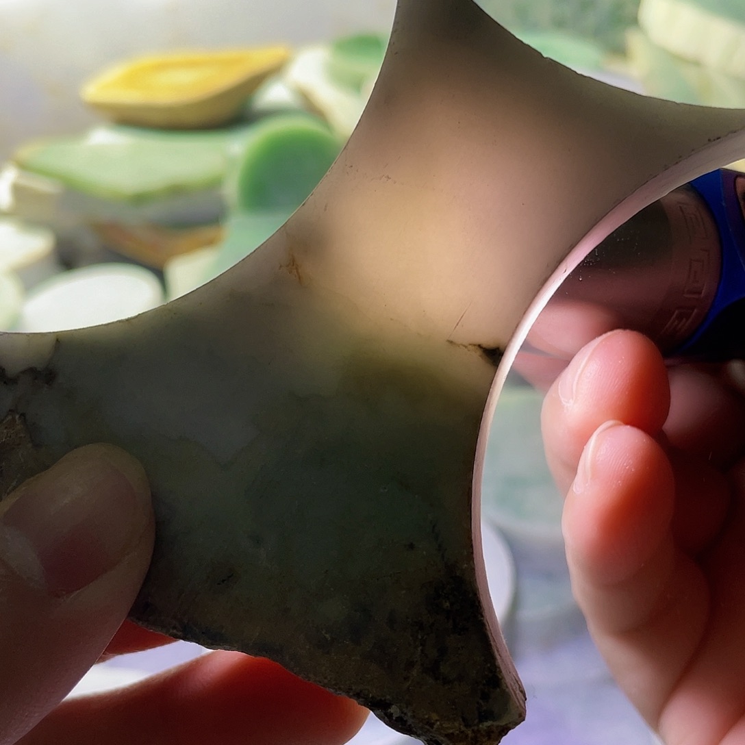 翡翠颈饰未镶嵌毛料42