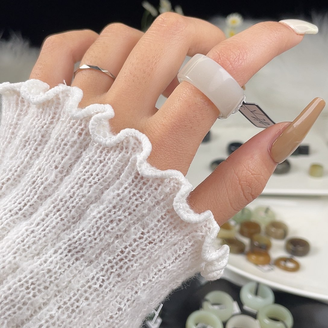 和田玉未镶嵌戒指U12冰灰圆切17.4mm