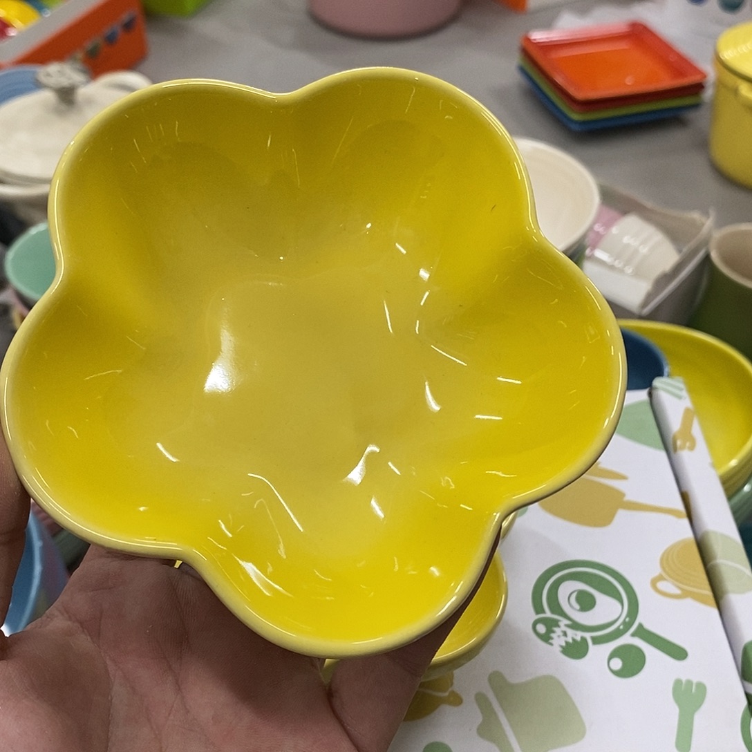陶瓷黄色花朵小碗