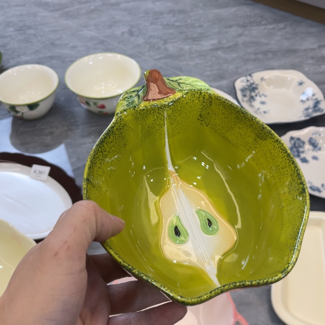 陶瓷微瑕餐具介意勿拍，满18飞！