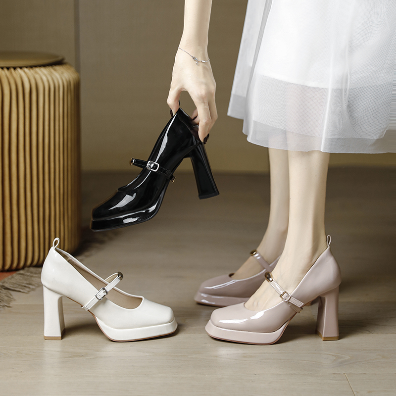 玛丽珍高跟鞋女2025新款漆皮方头一字带粗跟厚底防水台增高鞋皮鞋