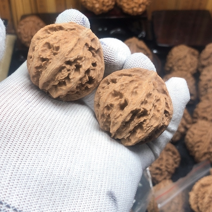 桃核把件秦岭野生元宝灯笼精品文玩核桃