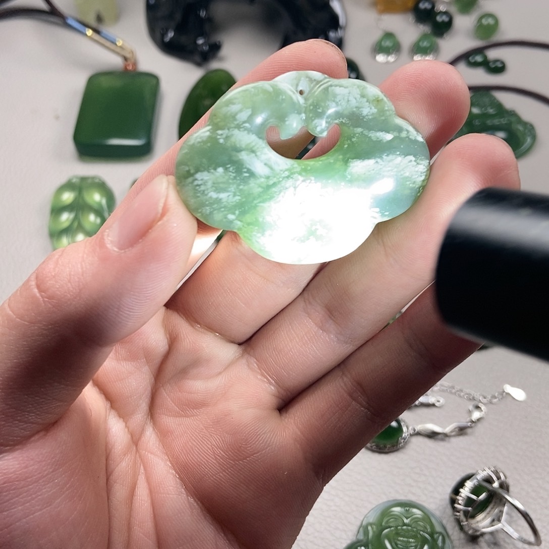 【闪购商品】蛇纹石玉岫玉未镶嵌