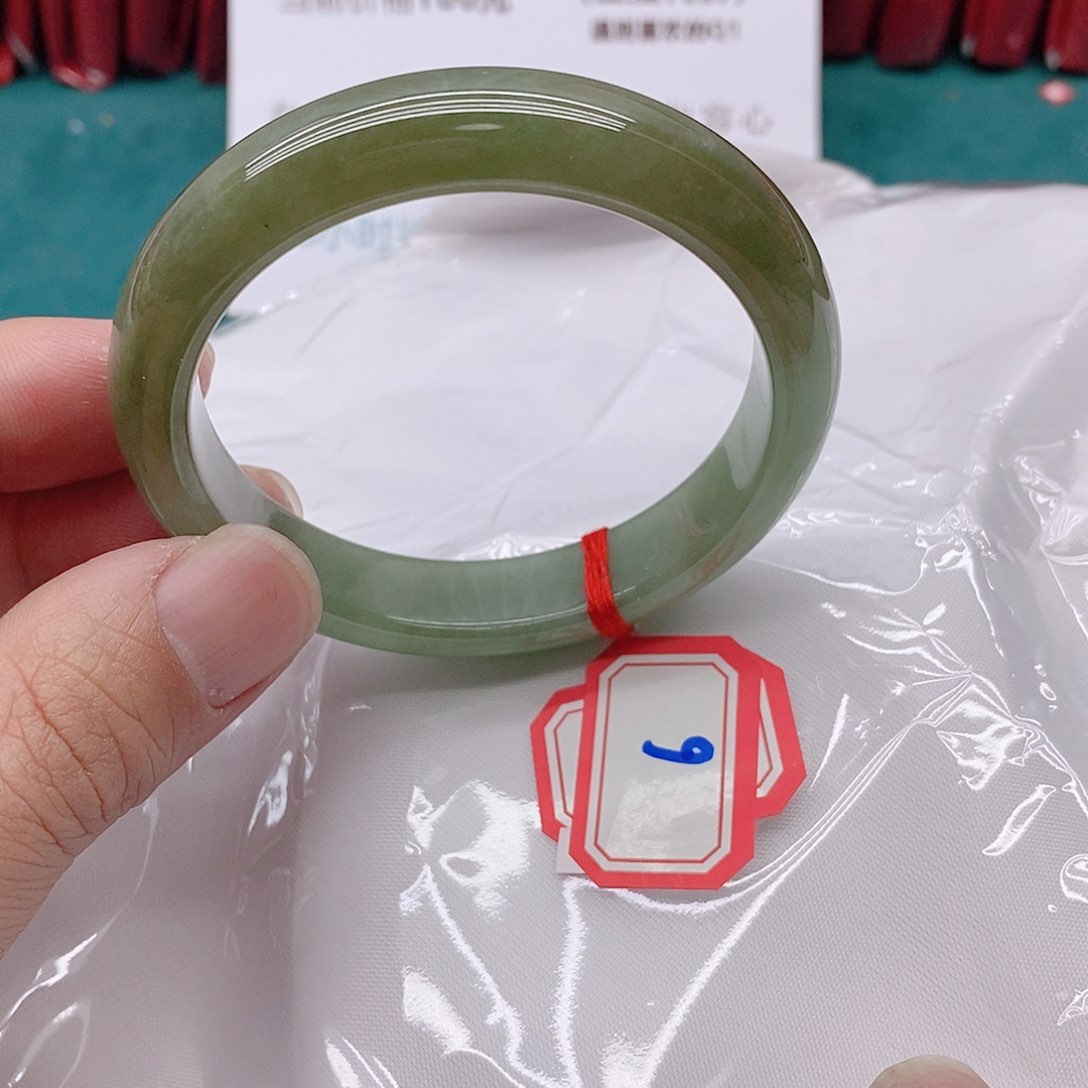 翡翠手镯未镶嵌06666666666