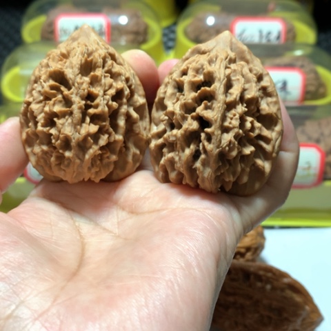 吊坠文玩核桃秦岭粗筋