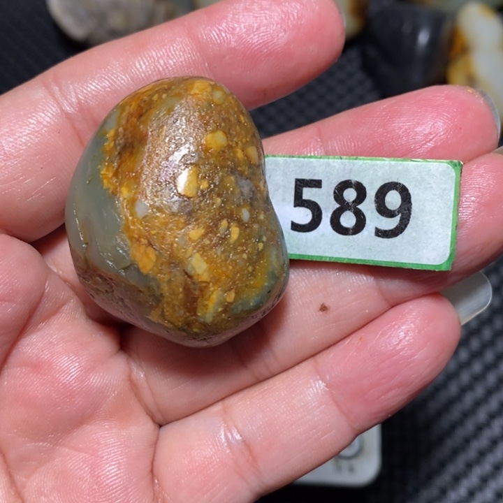 开***工和田玉未镶嵌挂件