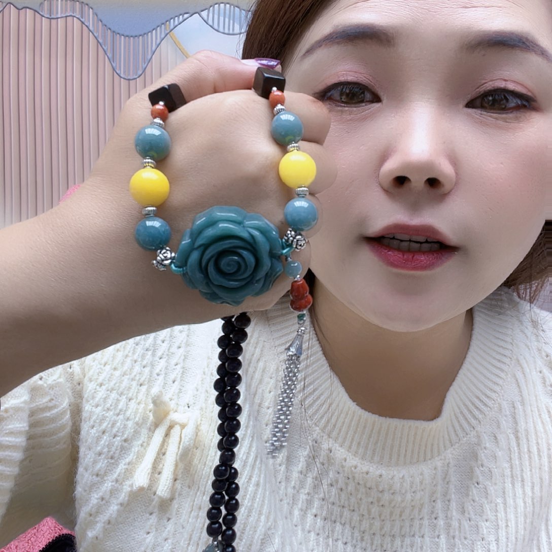 翡翠未镶嵌颈饰项链