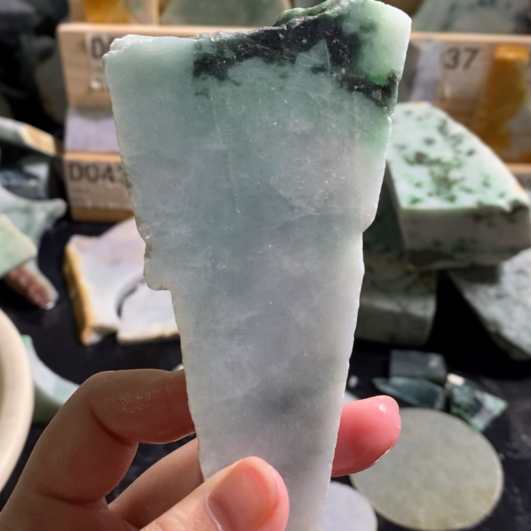 颈饰未镶嵌翡翠天然翡翠