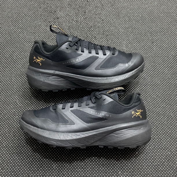 95新 ARC'TERYX/始祖鸟 39码 25cm 始祖鸟 黑色 LD3 户外运动鞋