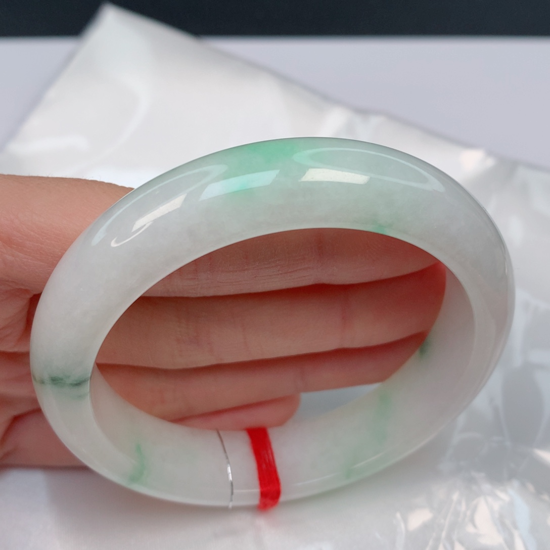 翡翠手镯未镶嵌56.1正圈