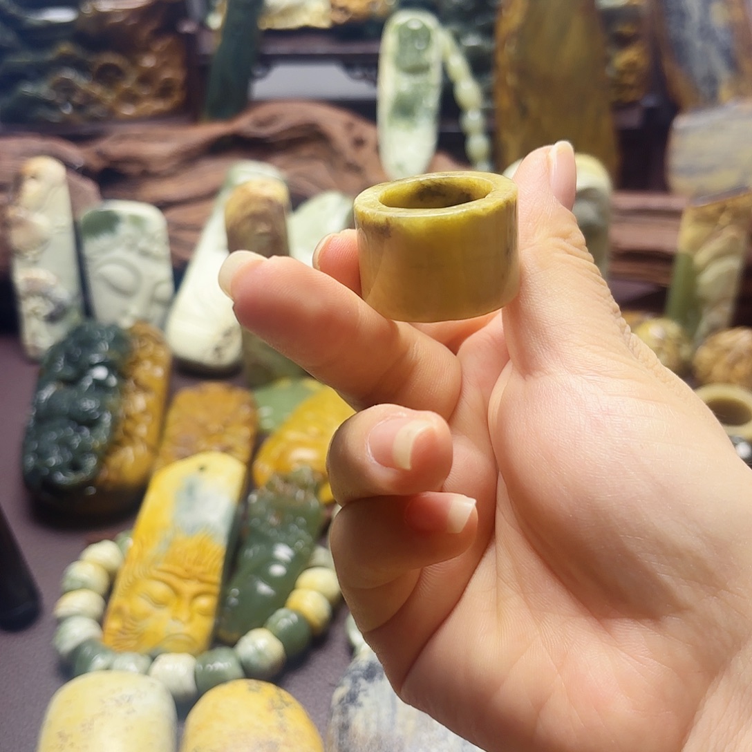 岫岩河磨玉（透闪石质玉）未镶嵌挂件