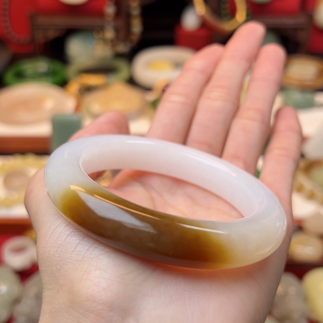 和田玉手镯未镶嵌55.5