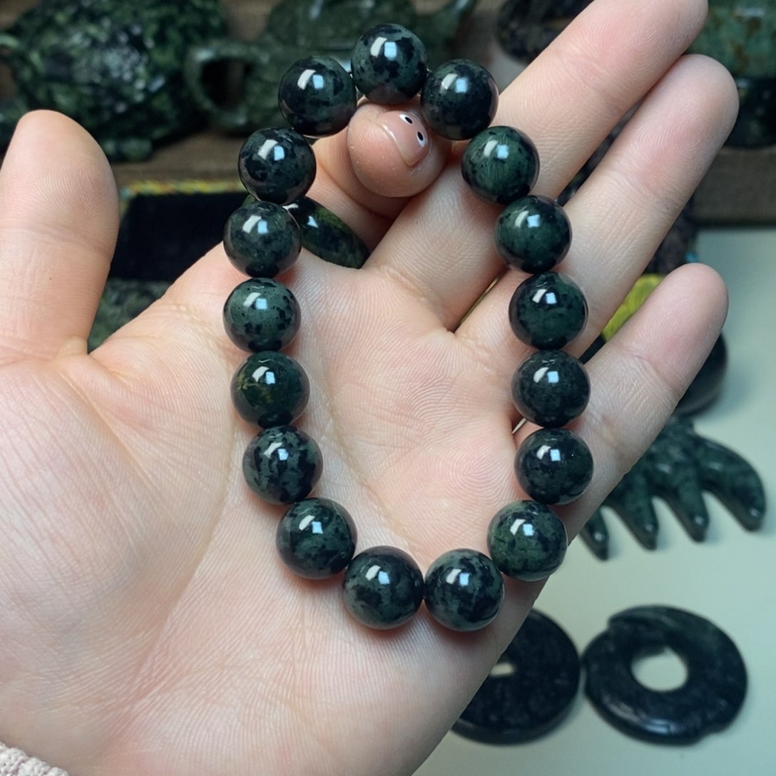 未镶嵌蛇纹石玉手链