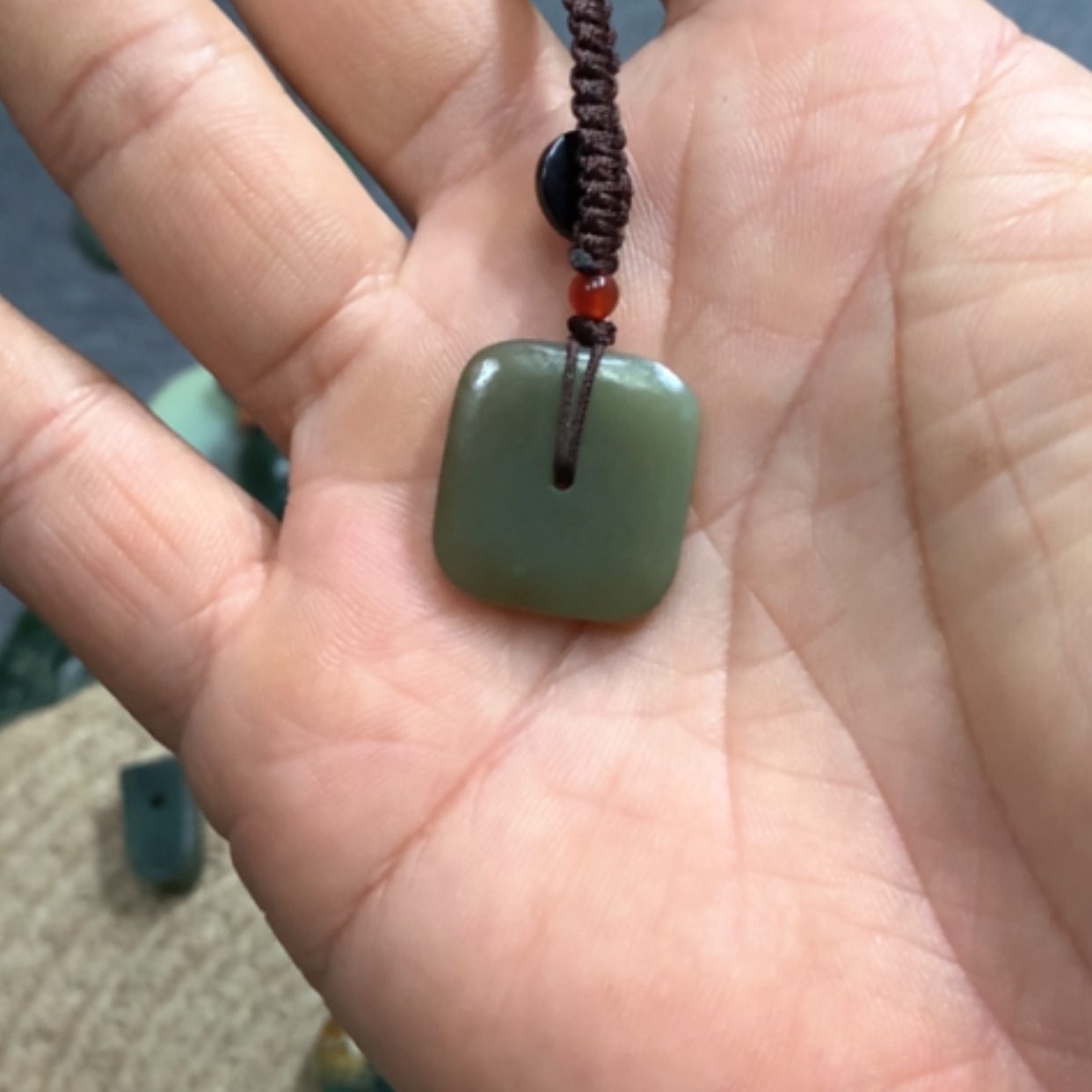 【闪购商品】颈饰未镶嵌岫岩老玉（透闪石质玉）