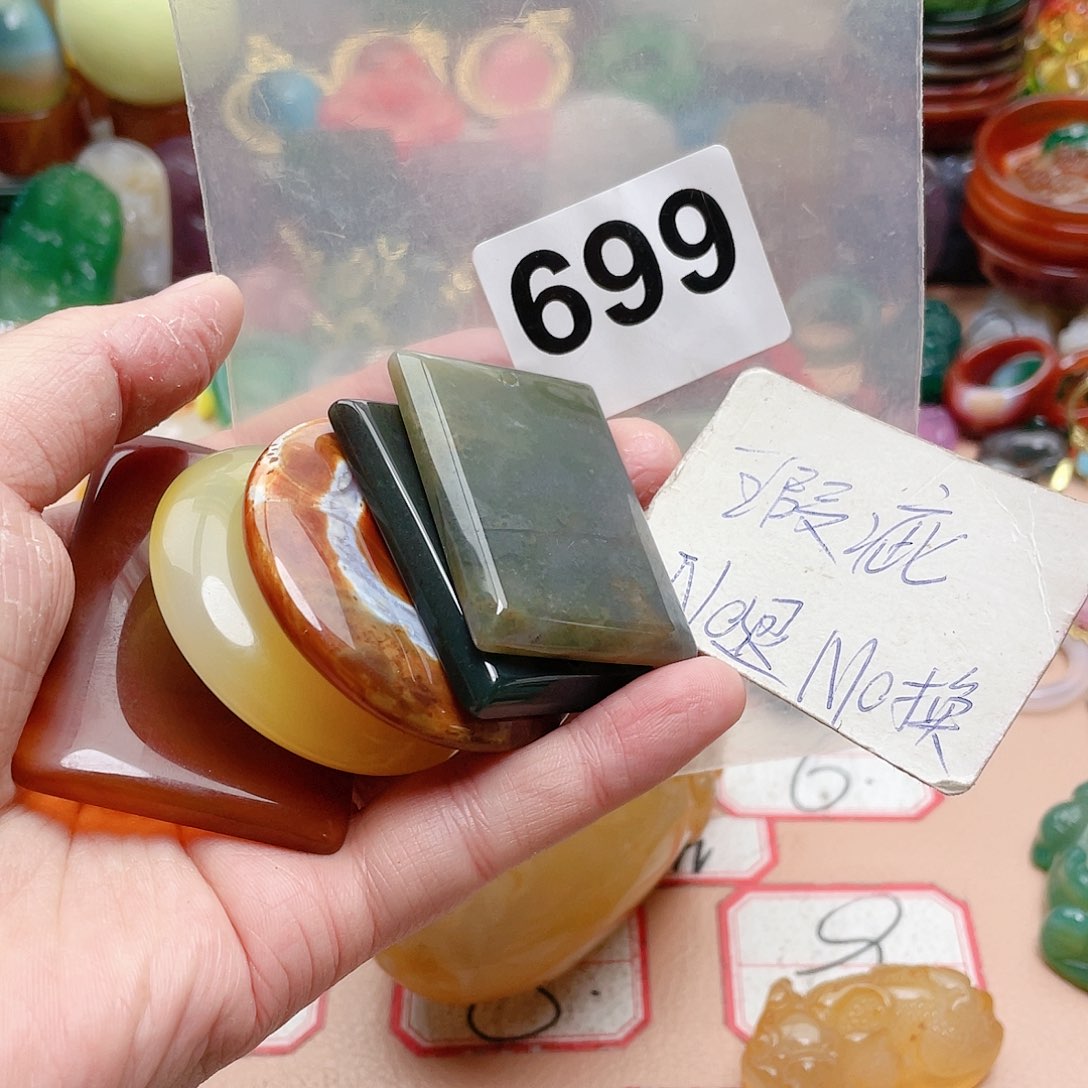 合金颈饰玛瑙/玉髓无*