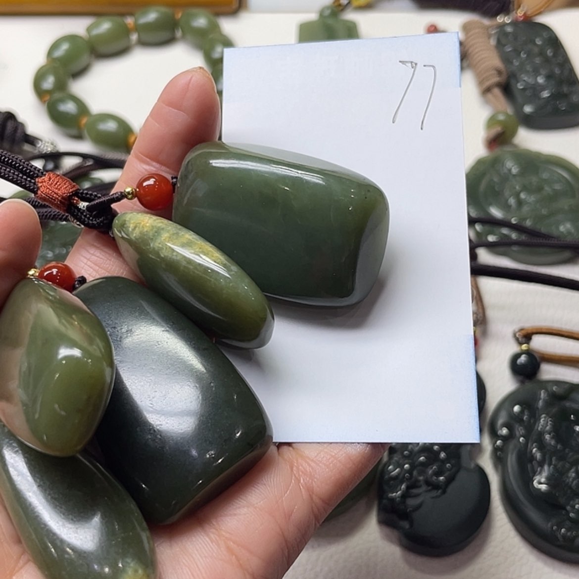 【闪购商品】和田玉挂件未镶嵌抖****员