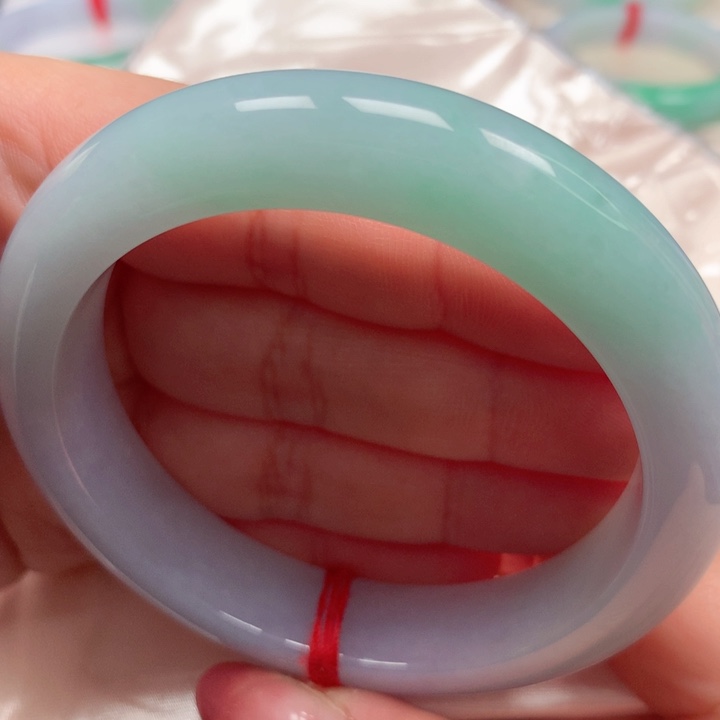 翡翠手镯未镶嵌冰胶春彩59