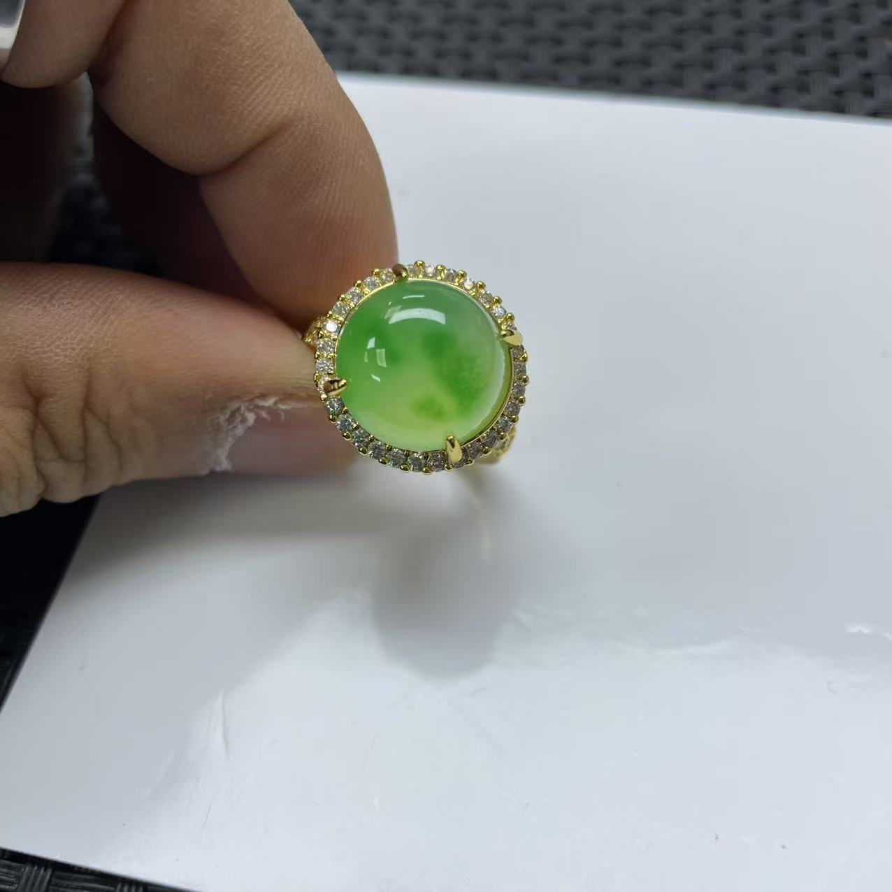 【大喜儿】绿花大蛋面戒指-1WQ1318