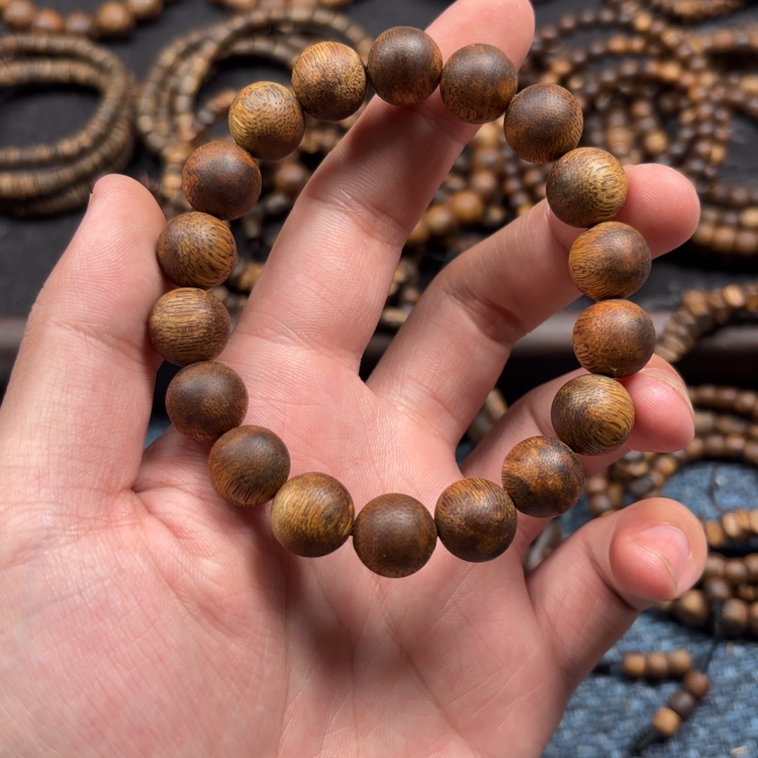 沉香手串淳化老料乌身圆叶奇楠单圈1.2