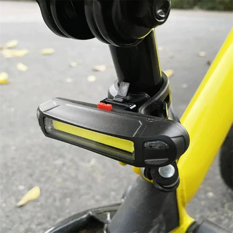 8  8.5*2.5*1.5cm充电夜间自行车尾灯