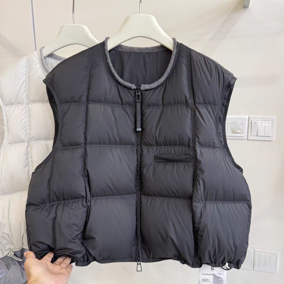 百搭秋冬圆领保暖女拉链短款冬季纯色马甲休闲韩版时尚暖背