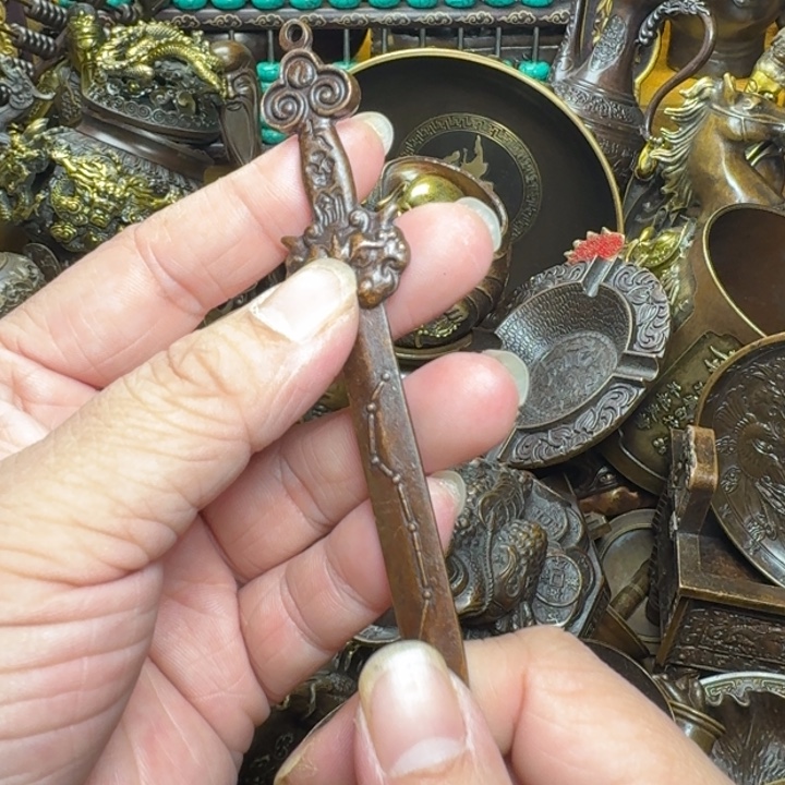 铜器摆件收收藏藏