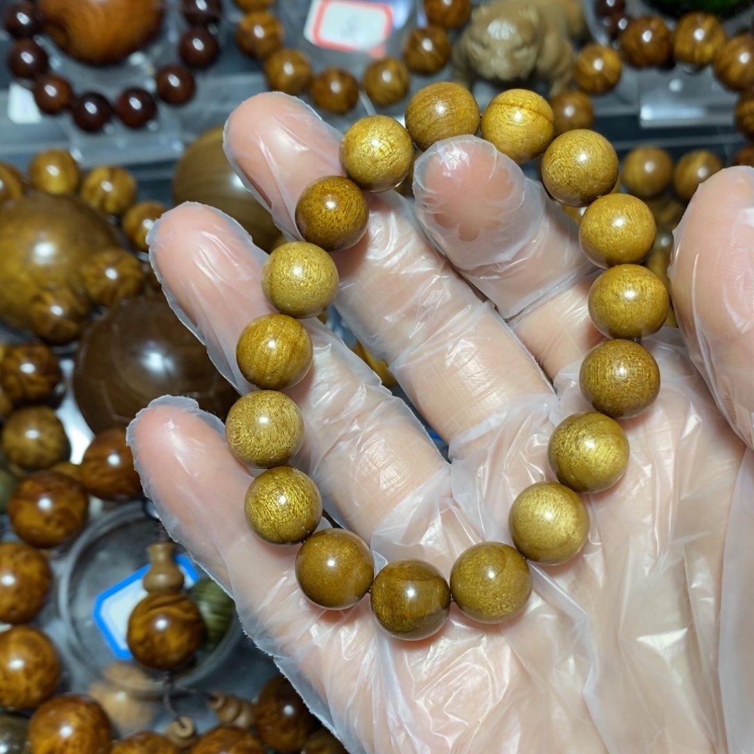 金丝楠木雕工艺品12