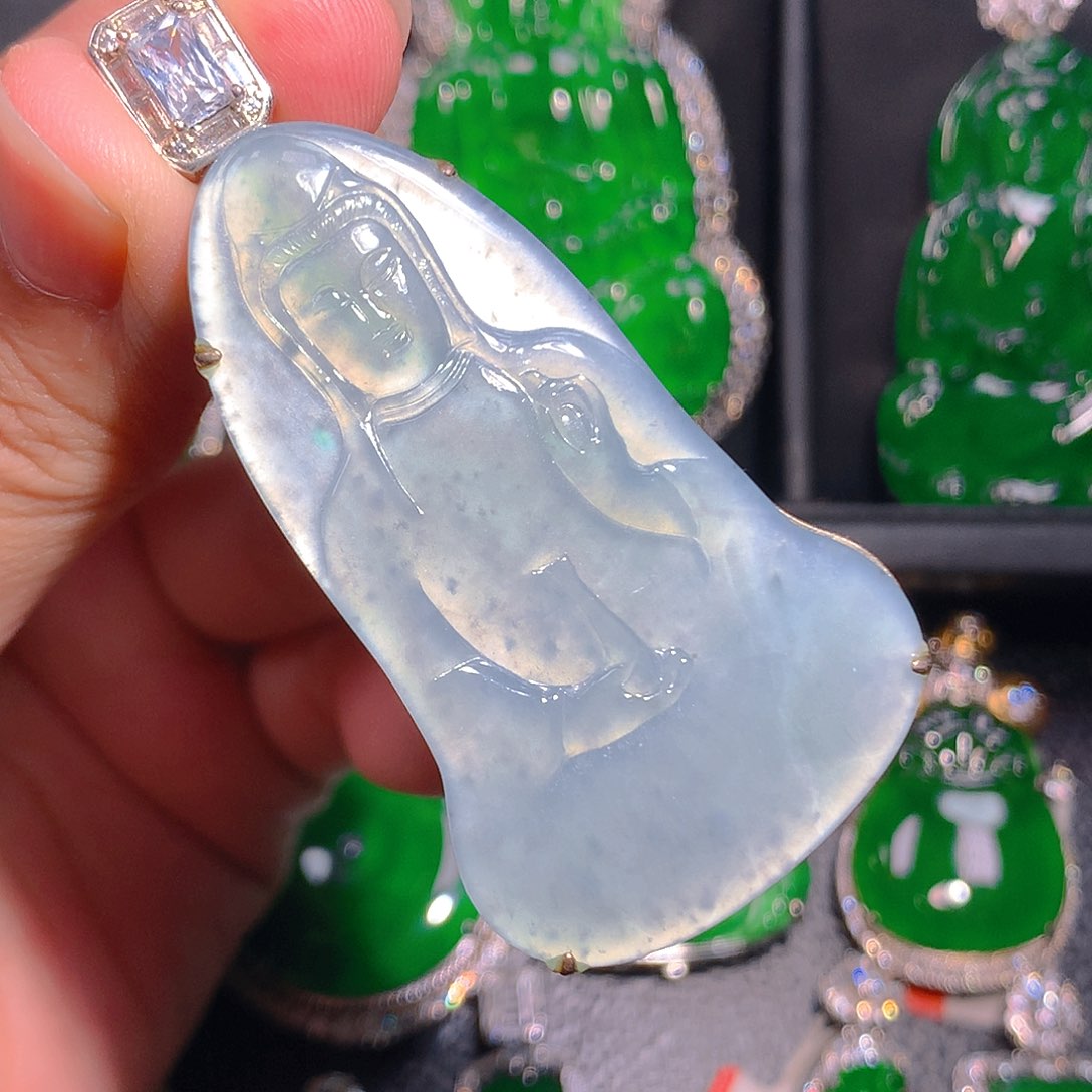 吊坠(不含链)未镶嵌翡翠