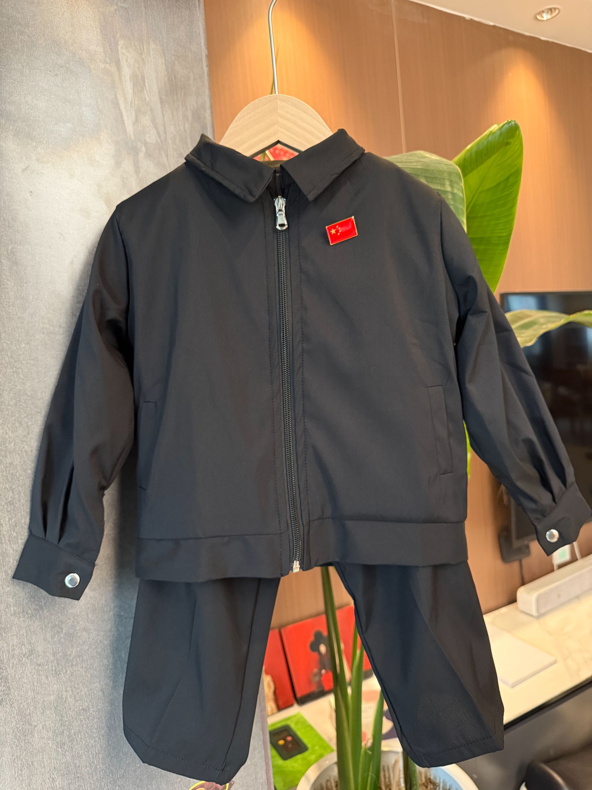 儿童版行政款夹克套装春秋季宝宝休闲透气翻领外套【现货发售]