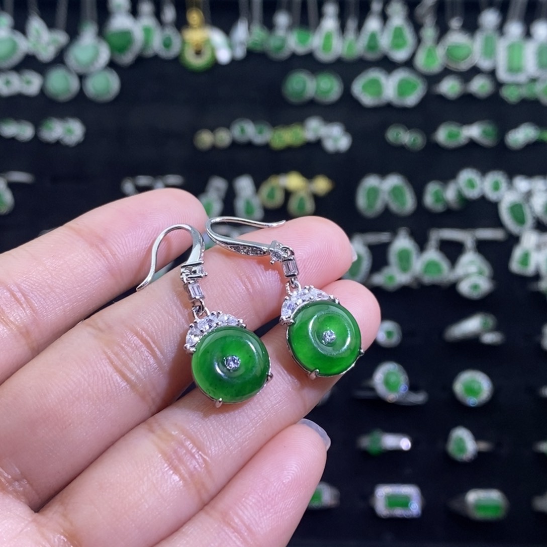 翡翠耳饰银S925镶嵌多样性