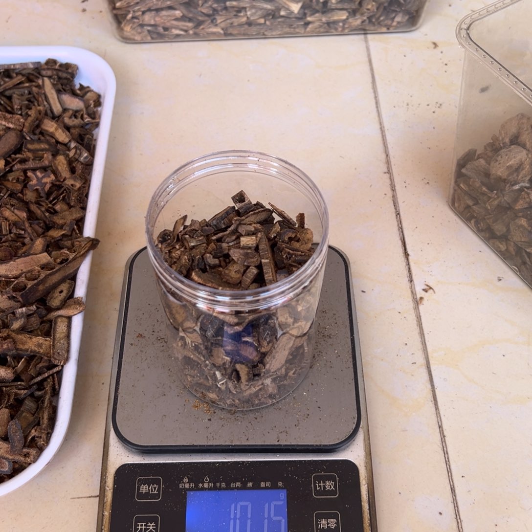 沉香碎屑沉香沉香奇楠碎料