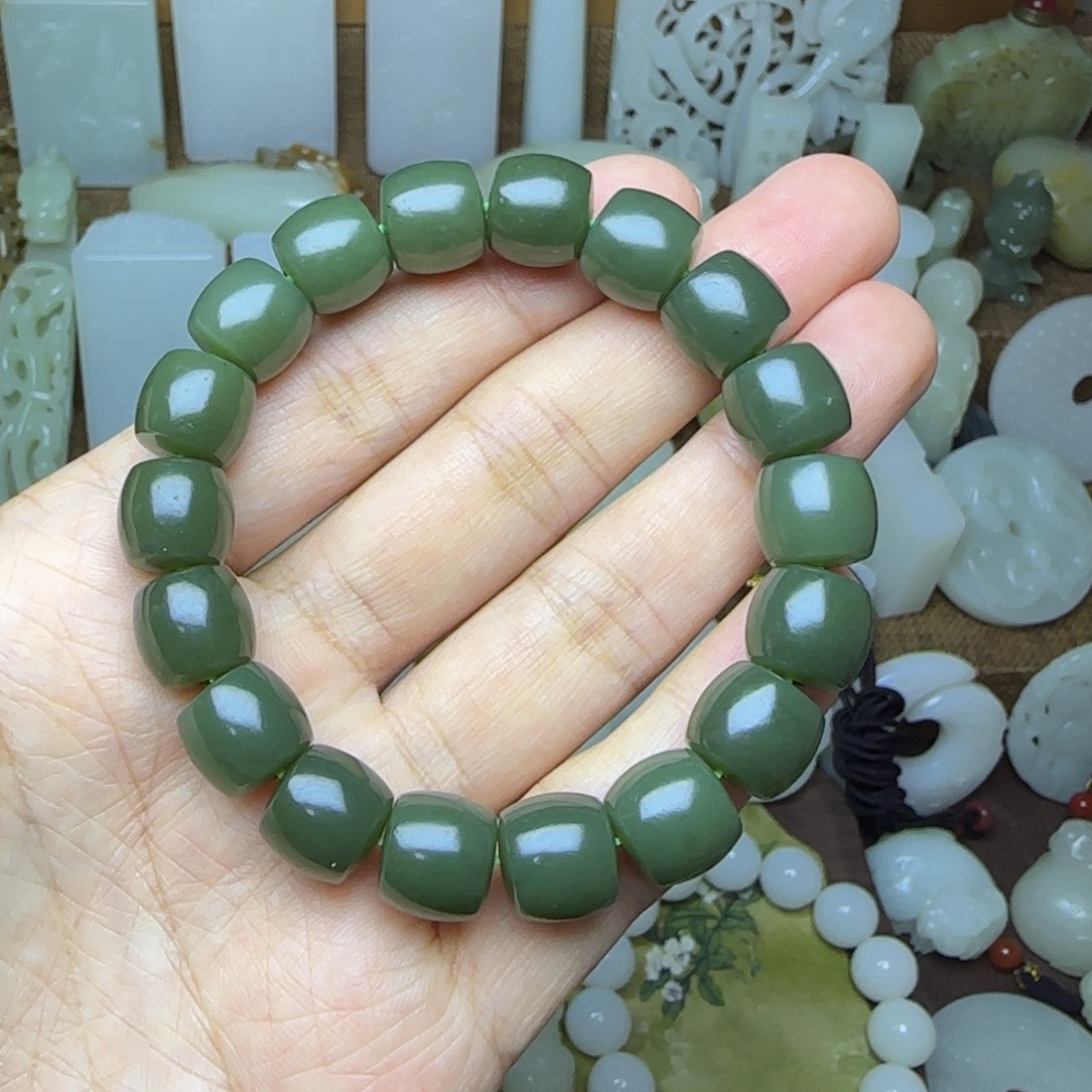 和田玉未镶嵌挂件卡12牛油果