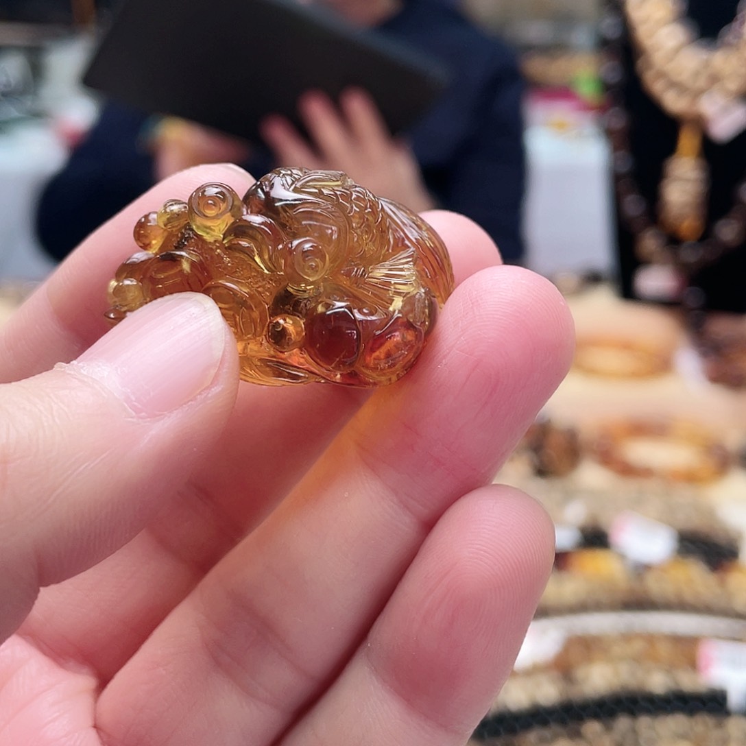 琥珀裸石未镶嵌w****_大