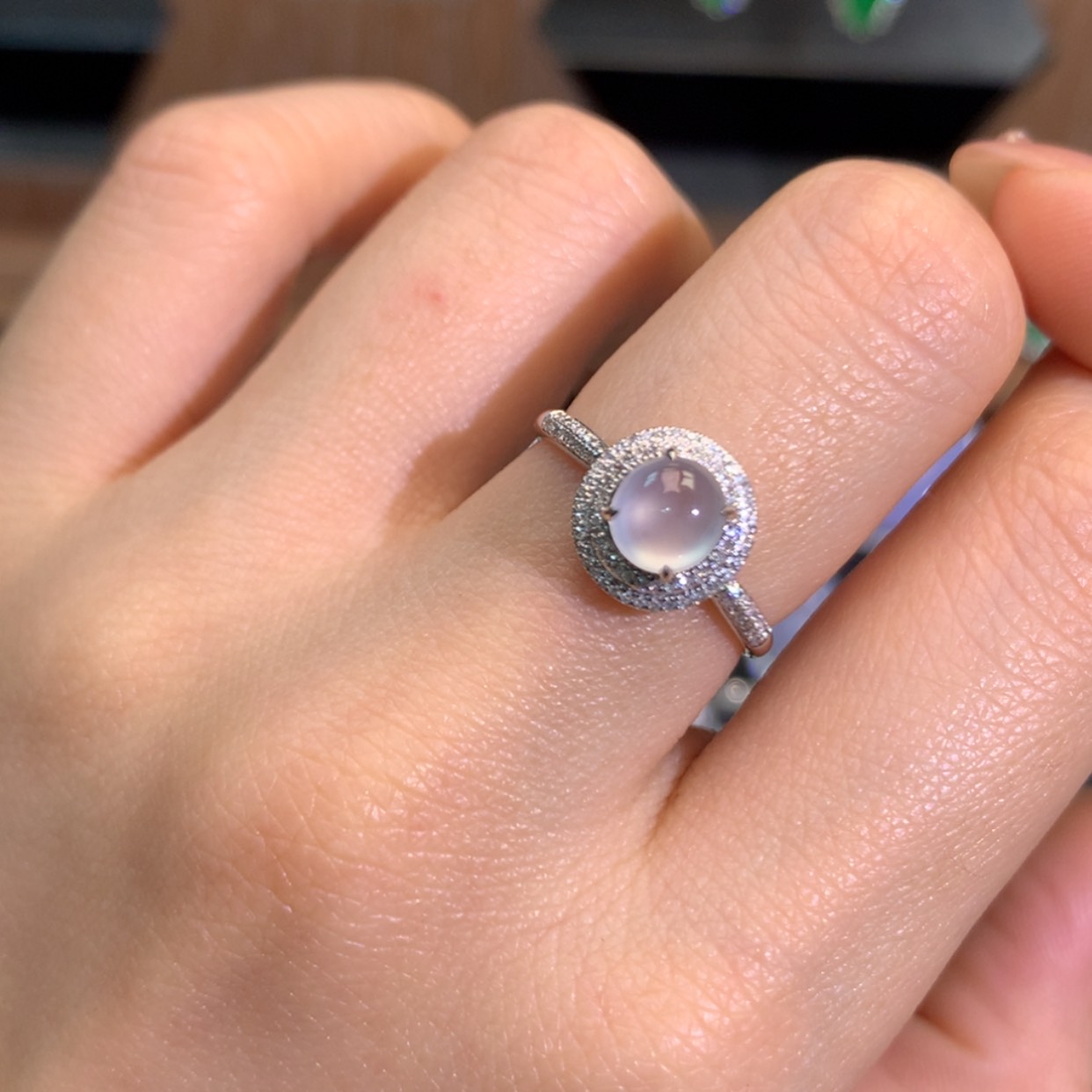 【闪购商品】翡翠吊坠(不含链)18K金镶嵌