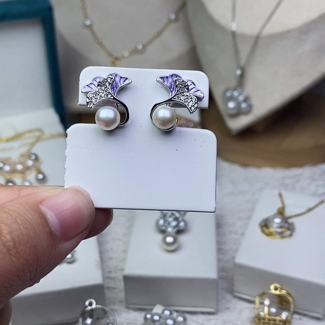 淡水珍珠银S925镶嵌耳饰