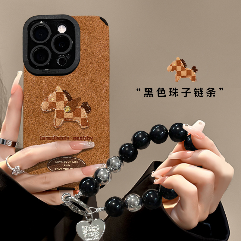 格纹小马挂链适用苹果15promax手机壳iphone17秋冬14硅胶羊皮16女