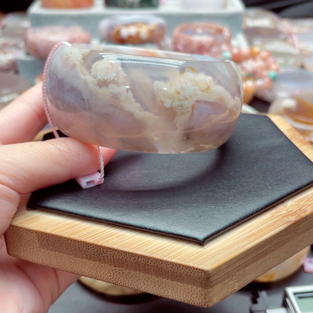 玛瑙/玉髓手镯未镶嵌真**生3