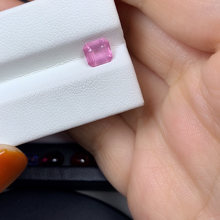 尖晶石裸石1.19ct马亨盖