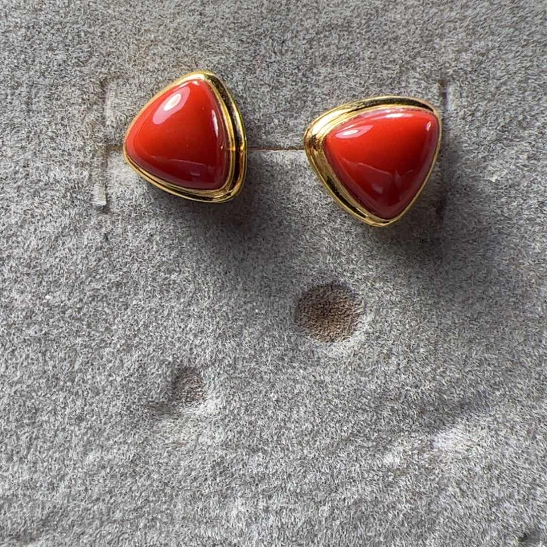 南红玛瑙耳钉18K金镶嵌云*