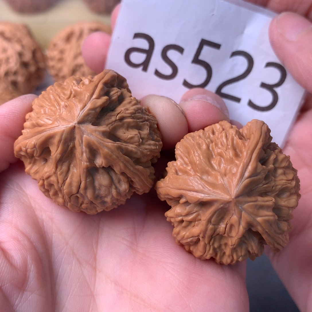 文玩核桃把件玉龙球奔36