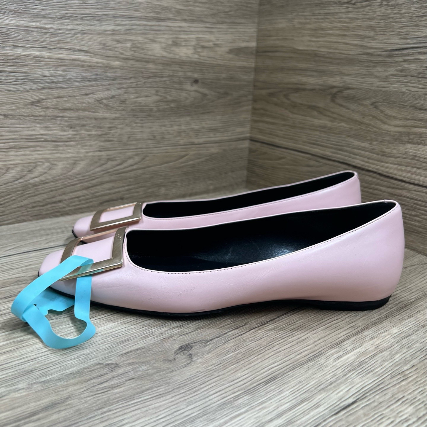 95新 Roger Vivier/罗杰·维威耶 裸粉方扣平底鞋 37.5码/95新/无