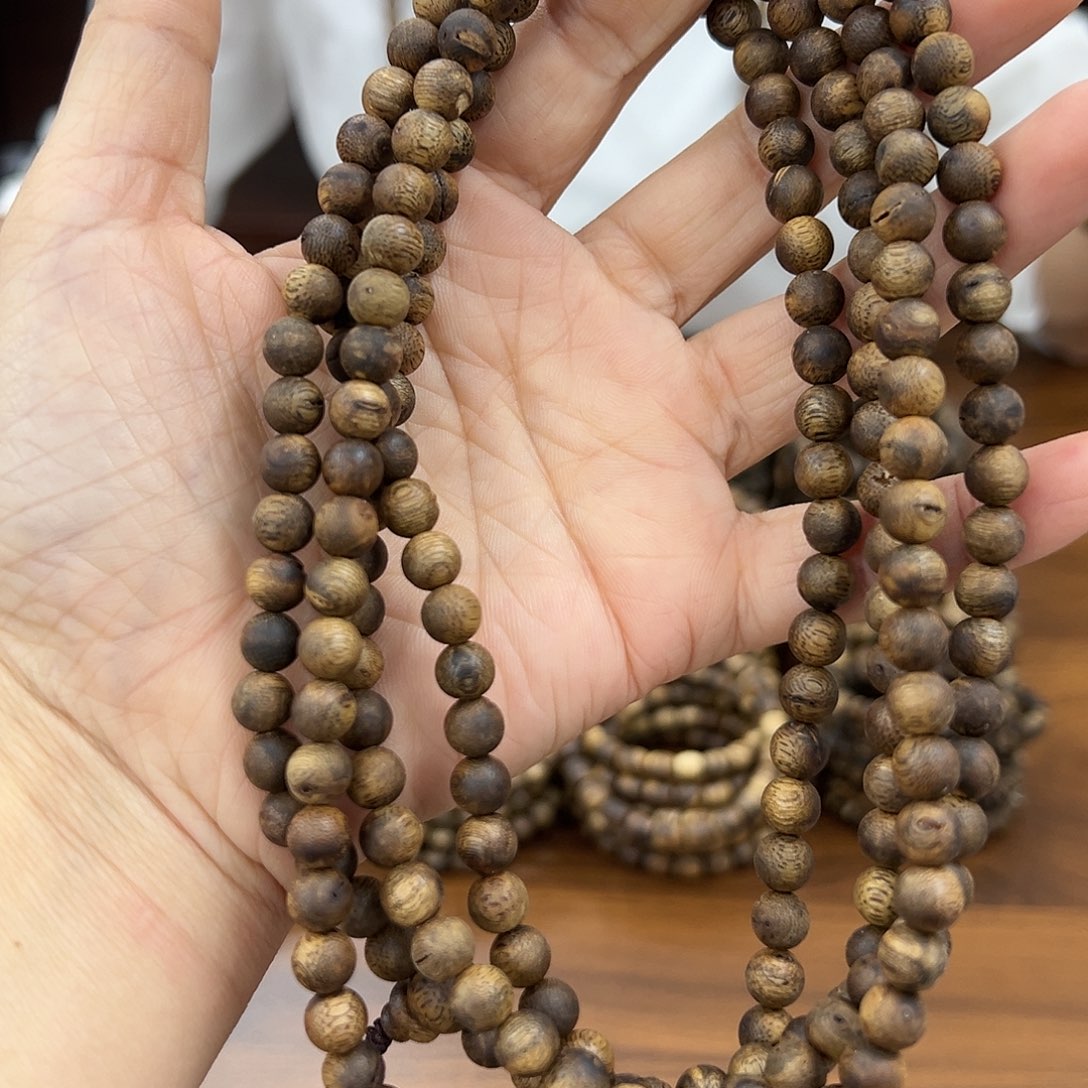 沉香香囊沉香沉香海南虫漏0.7圆珠多圈多样性发一