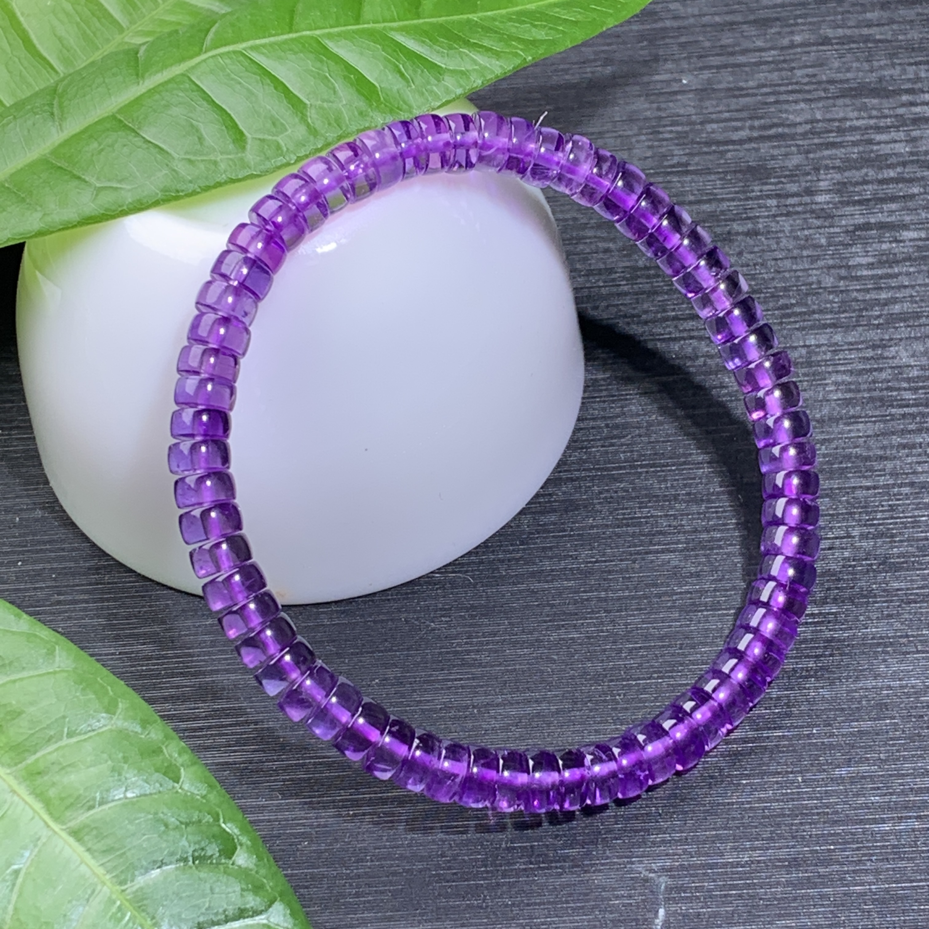 天然巴西紫水晶精工直切药片手串5.5mm单圈九紫离火紫色手串